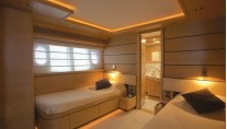 Motor yacht LADY CHATTERLEY -  Twin Cabin